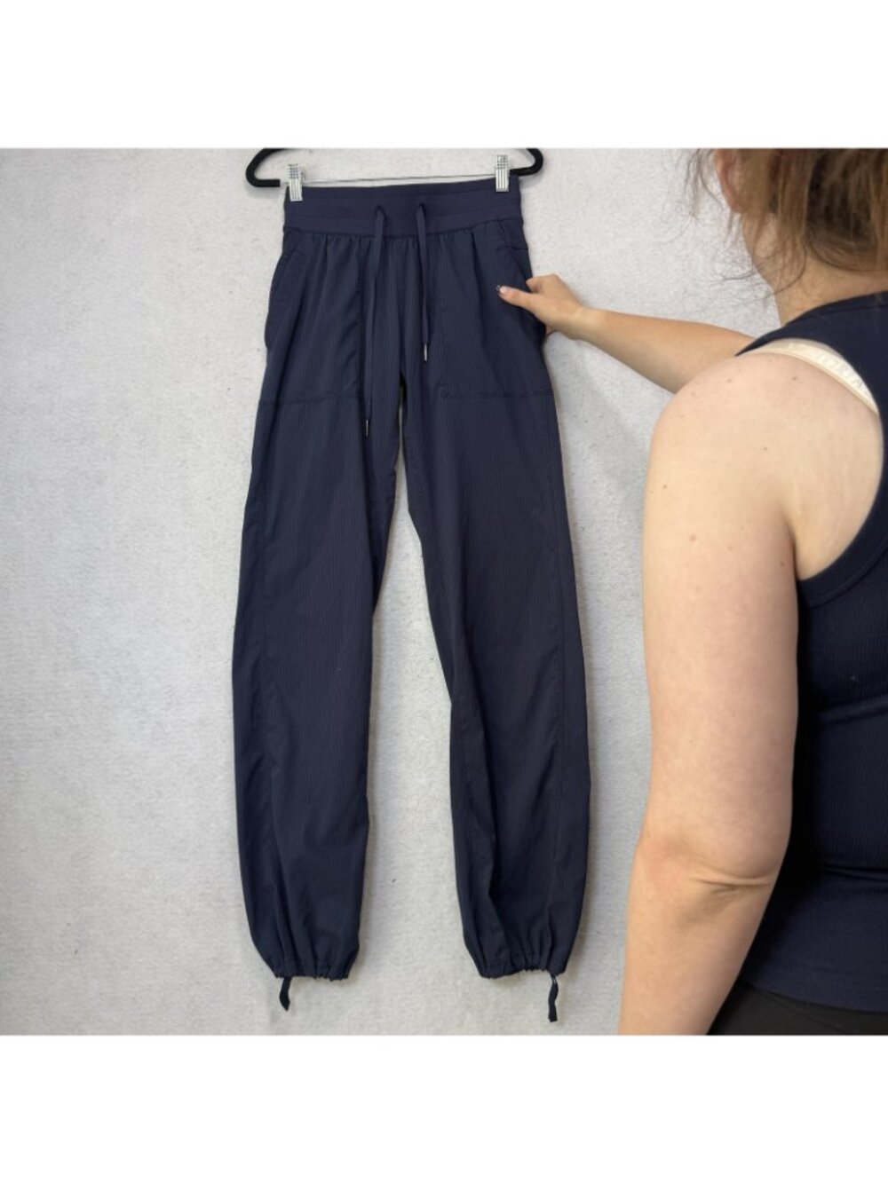 Lululemon Jogger Pants Womens M Blue Lightweight Tapered Pockets Yoga Athletic - Picture 2 of 10